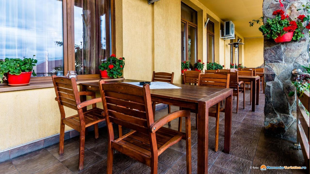 Hotel Valea Regilor Reghin Esterno foto